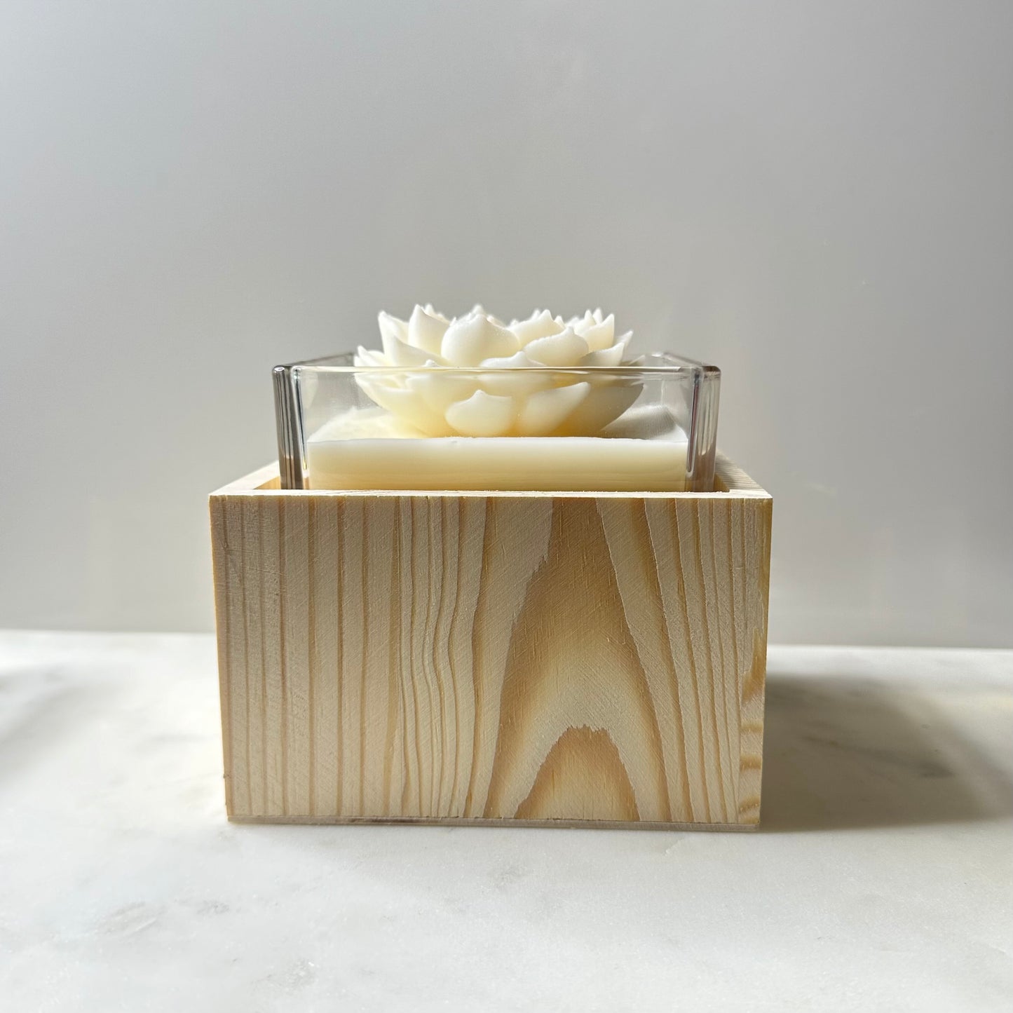 WHITE LOTUS Decorative Candle