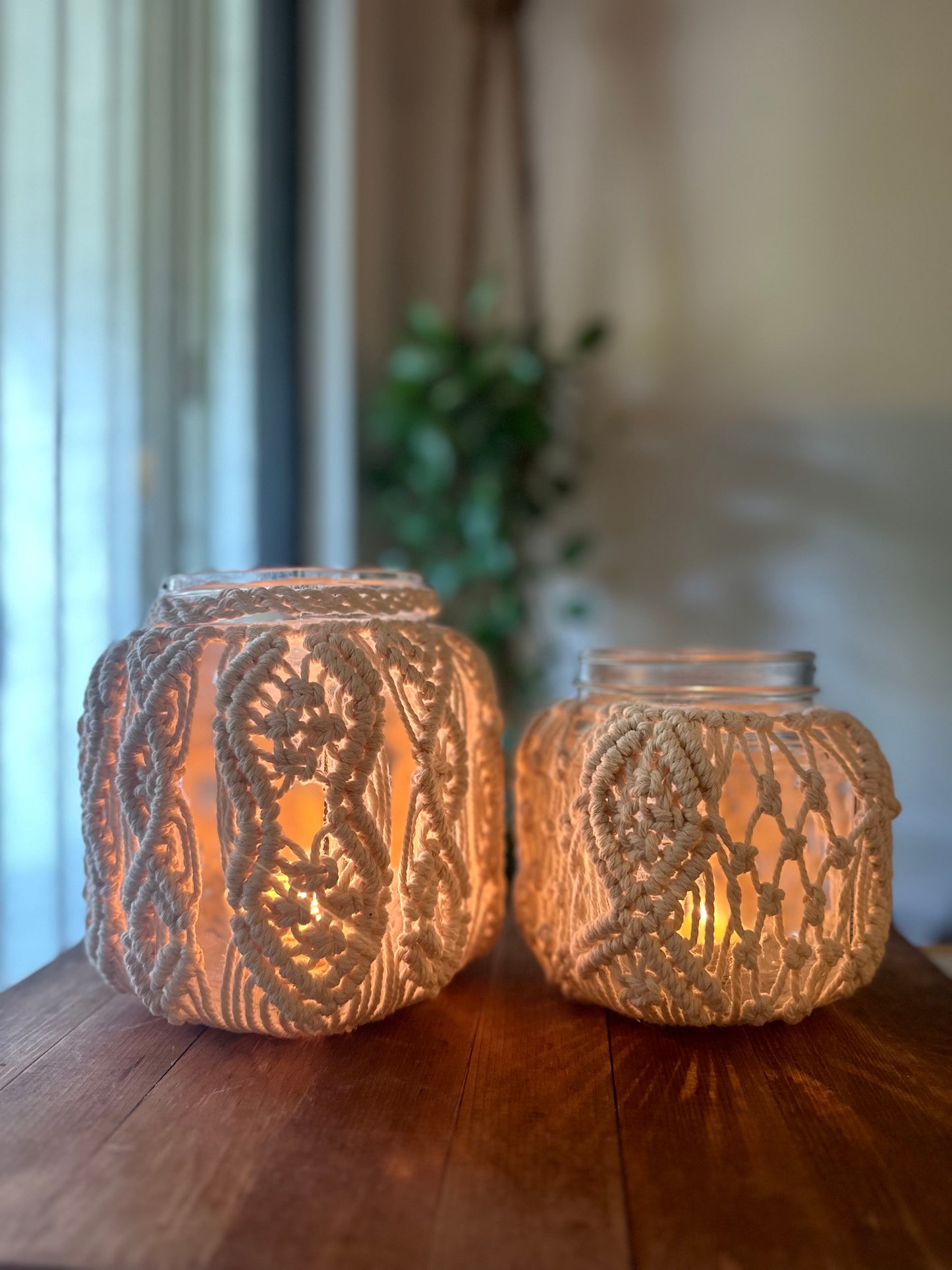 MACRAME LANTERN• Large square (Single) + free pillar candle